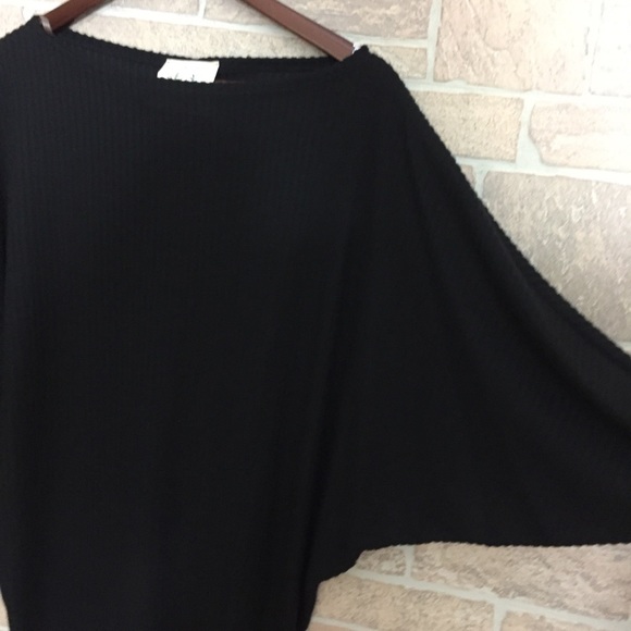 Black knit oversized Fit Dress With batwing sleeve - Picture 4 of 4